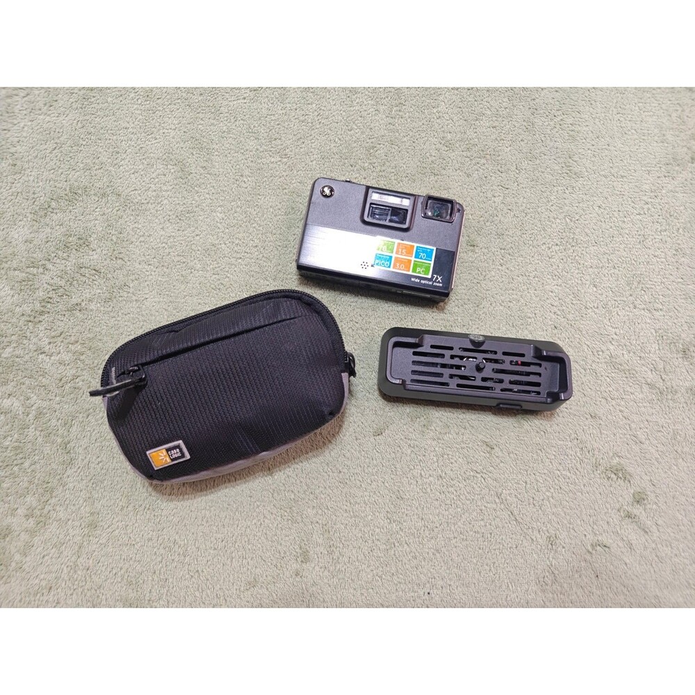 GE PJ1 14.1MP Digital Camera Built In Pico Projector Dock Case Logic READ!